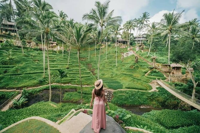 Best Day Tour - #3 World Cleanest Traditional Village - Penglipuran Village: the clean, orderly village you should slow down for