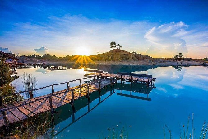 Bintan Sand Dunes & Blue Lakes Tour with Lunch - Danau Biru Blue Lake: the bright color stop