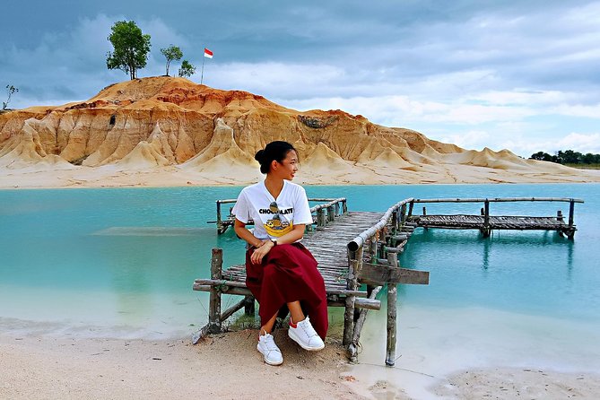 Bintan Sand Dunes & Blue Lakes Tour with Lunch - The Chinese or Buddhist temple stop: a quick culture brake