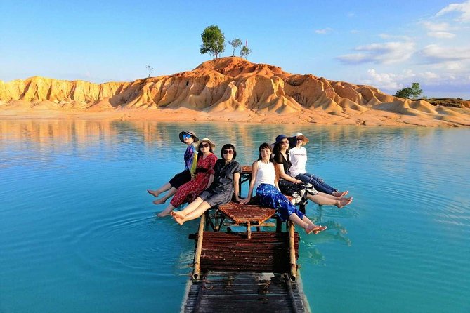 Bintan Sand Dunes & Blue Lakes Tour with Lunch - Fruit market and souvenir shop for real local browsing