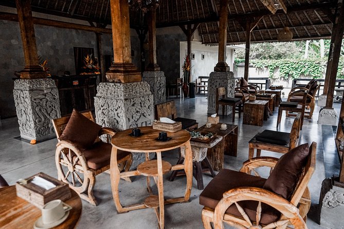 Body Massage Experience in Ubud Traditional Spa - After the massage: Balinese Bale Wantilan and shower facilities