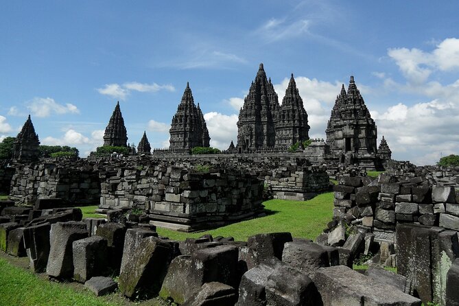 Borobudur and Prambanan Temples Shared Guided Tour With Transfer - The Day’s Pace: What 10 Hours Feels Like in Real Life