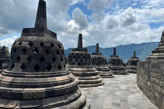 Borobudur Climb To the top & Prambanan Temple All Inclusive Tour - Lunch, timing, and small planning moves that pay off
