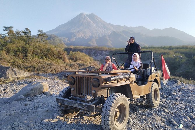 Borobudur(climb up), Merapi Volcano and Prambanan Temple Tour - Your day’s timing: transfers, weather risk, and how to stay comfortable