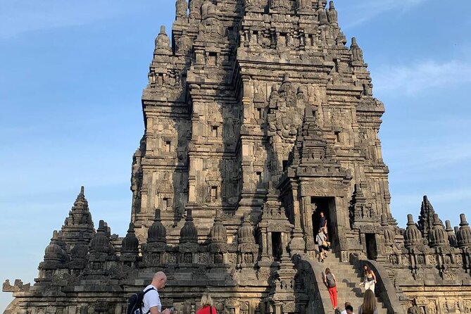 Borobudur ClimbUP guaranteed (sunrise option)& Prambanan Day Tour - The Borobudur to Prambanan Rhythm: How the Day Flows