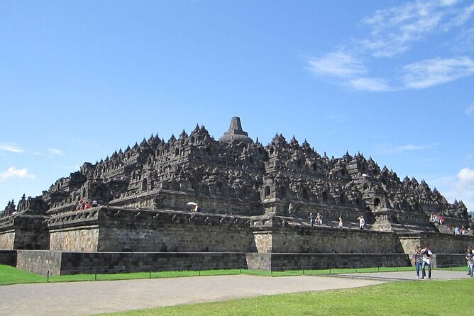 Borobudur ClimbUP guaranteed (sunrise option)& Prambanan Day Tour - Price and Value: What You Pay, What You Pay Extra