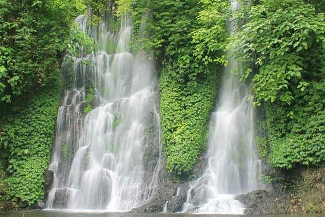 Borobudur & Prambanan in Yogyakarta, train to Malang, hike Bromo & Ijen // 4D3N - Should you book this Java temples and volcano adventure?