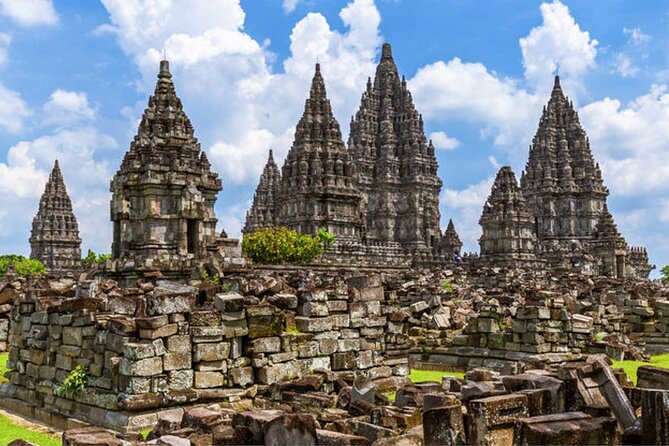 Borobudur Sunrise, Mt. Merapi & Prambanan Day Tour with Entry Fee - How the whole day flows, timing, group size, and comfort