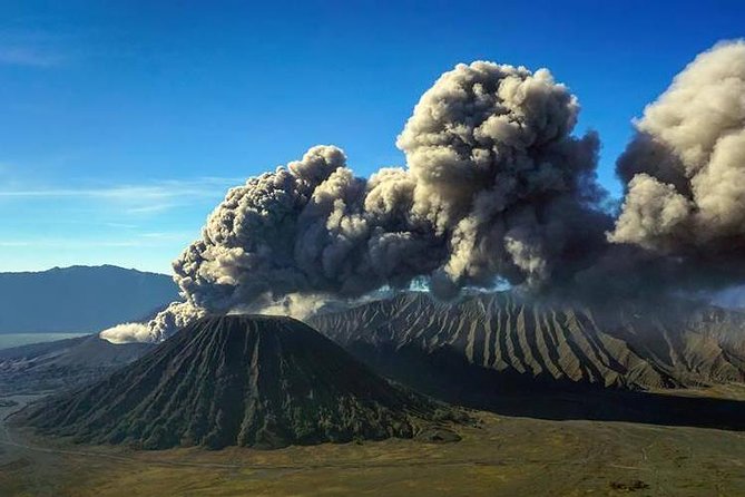 Bromo Adventure - The crater hike: real steps, not just standing around