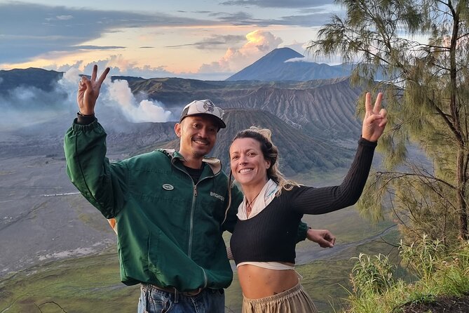 Bromo Ijen 2 Days 1 Night Inclusive Tour from Surabaya or Malang - Day 2: Paltuding Start, the Ijen Walk, and Blue Fire Timing