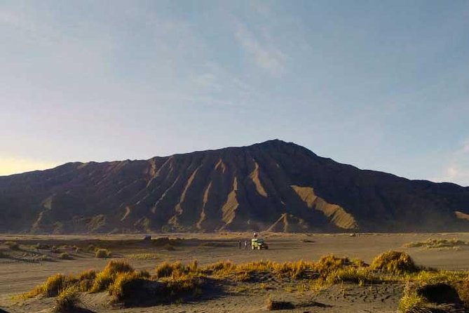 Bromo sunrise tour - start Surabaya // 1 day - The Sand Sea Caldera and Luhur Poten Temple Stop