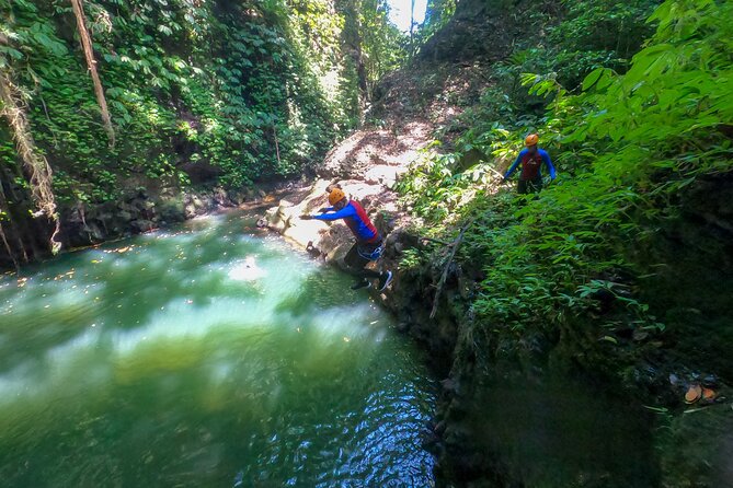 Canyoning Adventure in Sambangan Canyon - Waterfalls and green canyon scenery: why the setting matters
