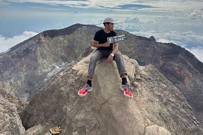 Dekwar Mount Agung Sunrise Trekking - What a night hike feels like, from headlamp to first light