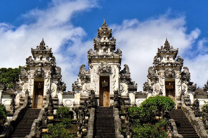East Bali Tour: Gate of Heaven, Water Palace, Sleeping Gajah - Entering Lempuyang Temple’s Gate of Heaven (and why your guide matters)