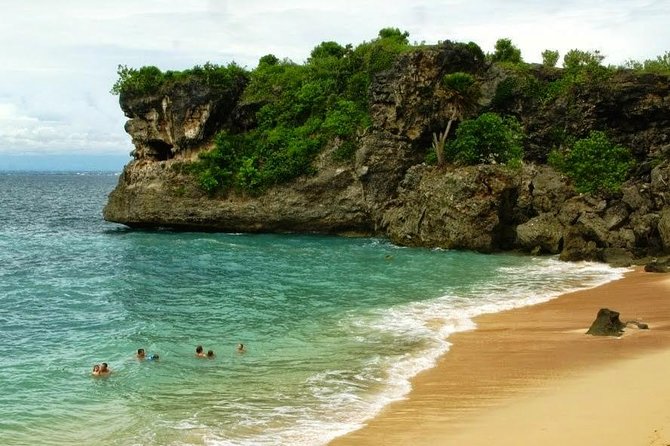 East Bali Tour: Lempuyang Temple - Gate of Heaven, Tirta Gangga, Virgin Beach - Ujung Water Palace: Floating-Palace Views on a 10+ Hectare Park