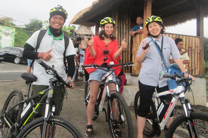 Electric bicycle tour in Jatiluwih UNESCO site - The ride itself: bamboo forest, jungle edges, and rice terraces in one loop