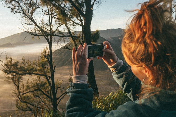 Epic Mount Bromo Sunrise Tour from Surabaya & Malang - Picking the Best Side for Sunrise Photos