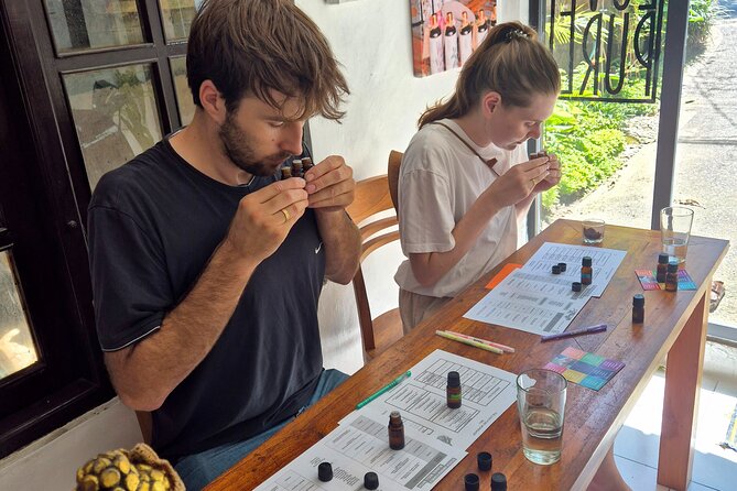 Essence Alchemy Workshop: create self-love blends in Ubud - Oracle reading, energy points, and singing bowls