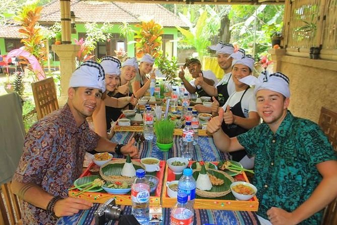Exclusive Authentic Balinese Cooking Class at Family home - A Balinese compound house visit, coffee first