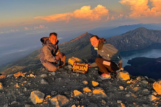Explore Mount Rinjani To Summit, Lake & Hot Spring (3D 2N) - Day Two evening: back to the crater edge for another sunset