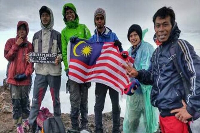 Explore Mount Rinjani To Summit, Lake & Hot Spring (3D 2N) - Day Two: summit push for sunrise, then crater lake lunch and hot springs