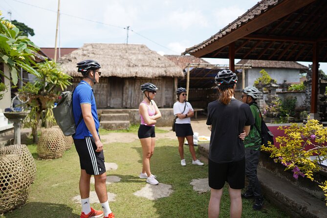 Explore Ubud with Electric Bike - The ride’s rhythm: meals, refreshments, and a Balinese feast at the end