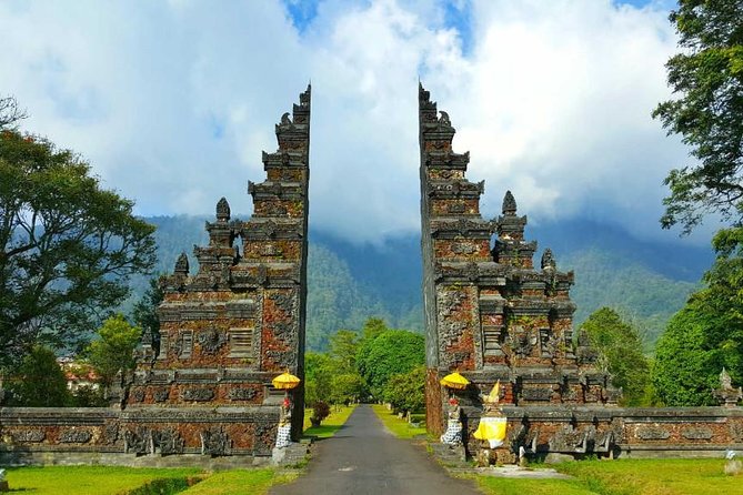 Exploring Bali in 5 Days: Completed Journey of Discovering Bali - The driver matters: timing, secret roads, and photo help