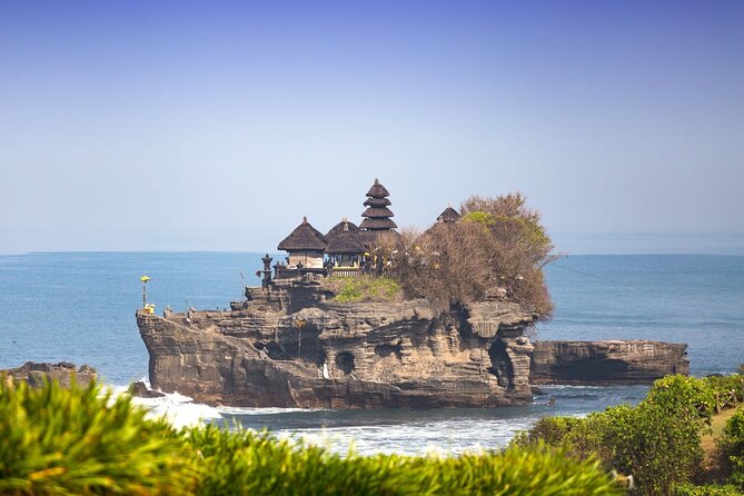 Exquisite UNESCO World Heritage Sites in Bali - Tanah Lot: the rock formation and Pura Tanah Lot photo icon
