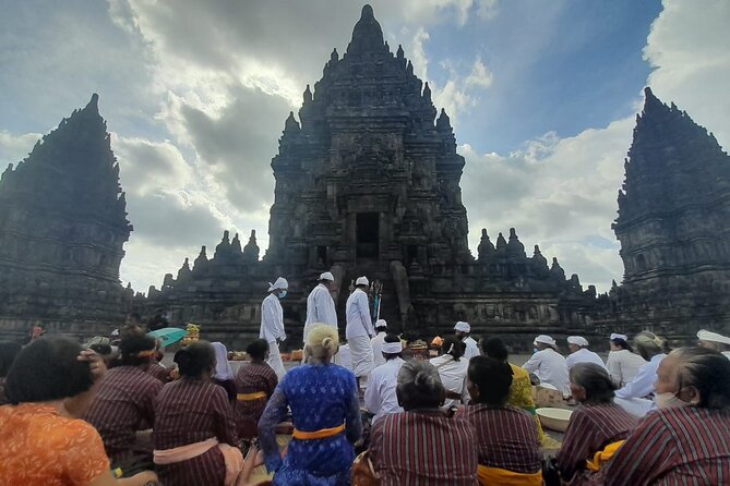 From Yogyakarta: Borobudur and Prambanan Temples in 1 Day - From Borobudur to Prambanan: Java Road Time and Photo Timing
