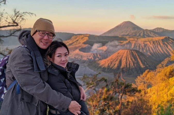 From Yogyakarta: Bromo Sunrise & Ijen Volcano with Bali Drop-off - Guides and Group Size: The Difference Between Seeing It and Understanding It