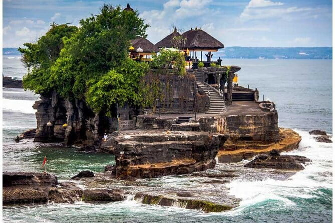 Full Day All Inclusive Tanah Lot and Uluwatu Sunset Tour - Padang Padang beach: short stop, scenic pause near Uluwatu