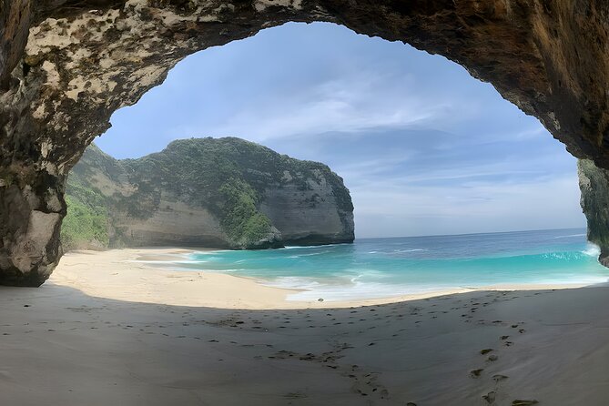 Full Day Nusa Penida Island Beach Tour From Bali - Stop 4: Crystal Bay, 2 hours of snorkeling-focused sea time
