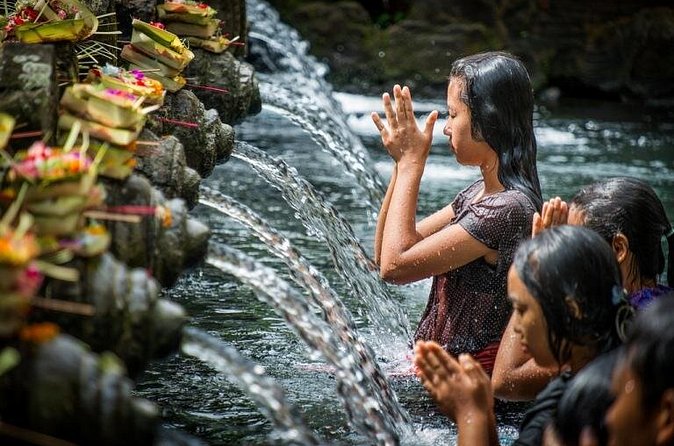 Full-day Private Cultural Tour of Ubud in Bali - The Art Village Morning: Batik, Silver Work, and Carving With Real Process