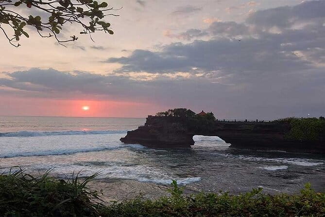Full Day Private Tour from Tegenungan Waterfall to Tanah Lot - Tegenungan Waterfall: swim option, lunch tie-in, and elevator access