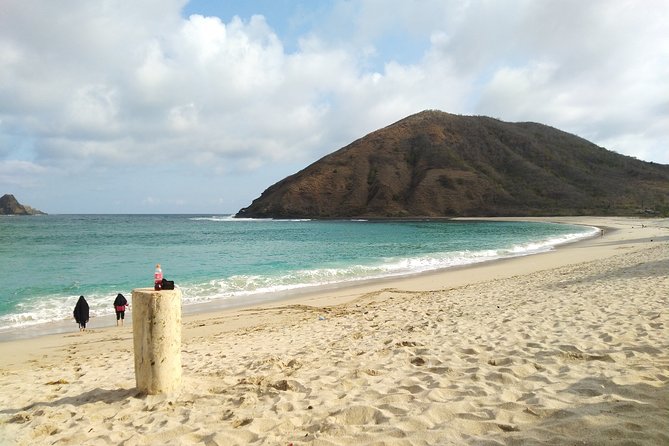 Full-Day Private Trip to South Lombok - South Lombok in one private day, from weaving village to Merese Hill