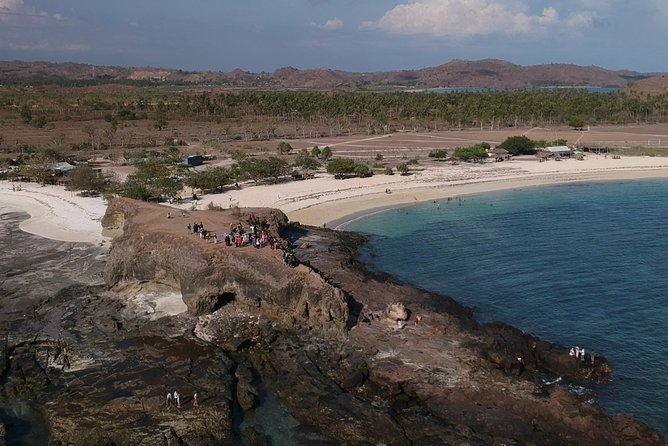 Full-Day Private Trip to South Lombok - Seger Beach, the 15 minute hike for 360 panorama views