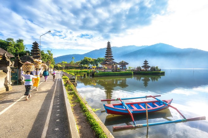 Full-Day Tour to Water Temples and UNESCO Rice Terraces in Bali - Price and included details: bottled water, air-conditioned minivan, admissions