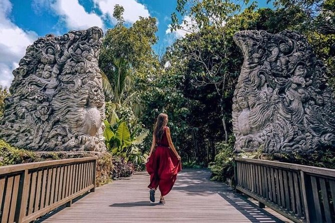 Full-Day Tour: White Water Rafting and Highlight of Ubud with All-inclusive - Dress code and packing tips for a wet day in Ubud