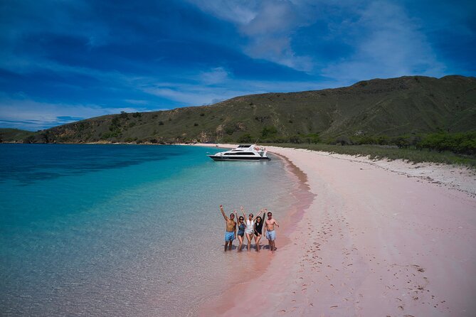 Full Day Trip to Explore 6 Destinations in Labuan Bajo and Komodo - Start at 5:30 AM, then settle in on board