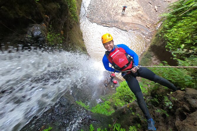 Fun Canyoning in Gitgit Canyon - Pickup, basecamp, and the coffee start that actually matters