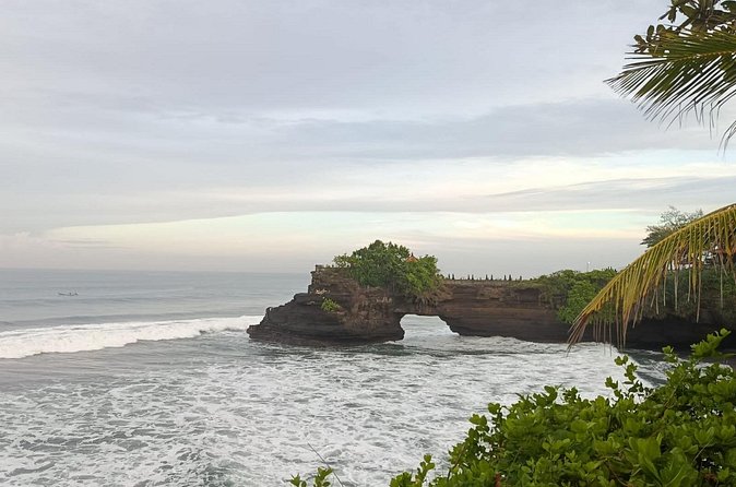 GAD Tanah Lot Tour - Danau Beratan and Ulun Danu Beratan: temple time at a crater lake edge