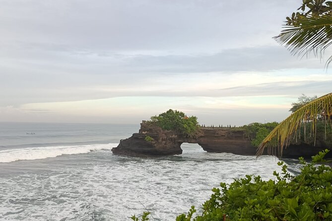 GAD Tanah Lot Tour - Private-group comfort and guides who help you get the shot