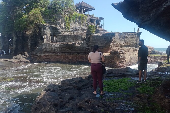 Half Day Tanah Lot Temple Private Guided Tour - Batu Bolong: rock bridge sea views, panorama garden, and quick capture time
