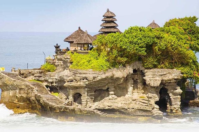 Half Day Tour: Tanah Lot Sunset & Taman Ayun Temple Included Entrance Ticket - Pickup, car comfort, and the realities of a 2 pm start