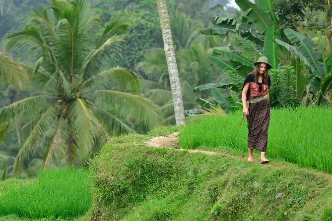 Half Day Tour Ubud Rice Terrace with Activities and Waterfall - Getting There Smoothly: Pickup, Private Transport, and the Meeting Point