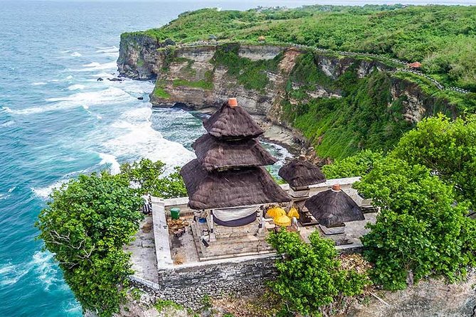 Halfday Tour:Uluwatu Temple,Kecak Dance and Dinner Jimbaran Beach with Transport - Where this tour fits best (and where it might not)