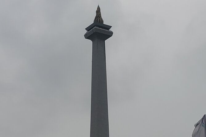 Highlights of Jakarta City : Half-Day Tour All around Jakarta - Glodok Chinatown: markets, eats, and temple-side energy