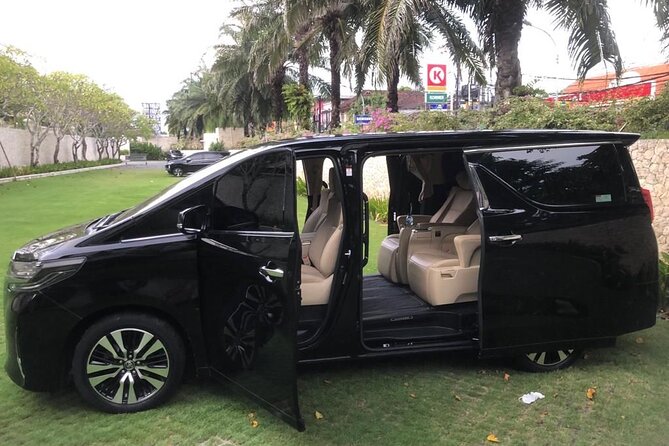 Hire a Luxury Private Car in Bali with an English Speaking Driver - The Driver Experience: Punctual Pickup and Real Help