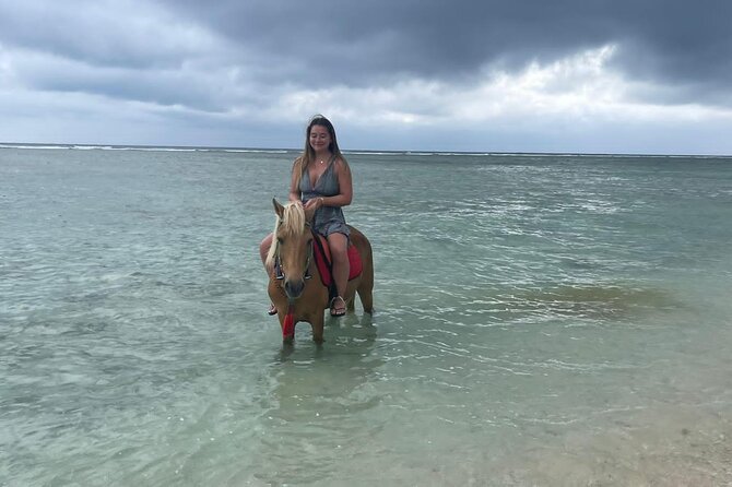 Horse Ride On The Beach Gili Islands - Getting on the horse: pickup, briefing, and a smooth start
