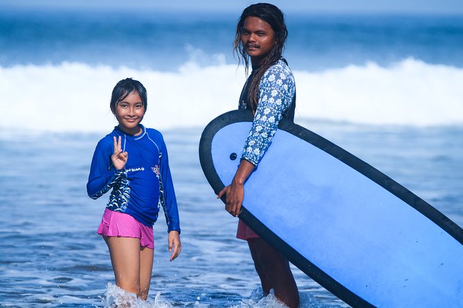 HOT PROMO. Semi Private Lessons (1 Coach/2 Guests) - Meeting point in Legian, Kuta: starting without stress